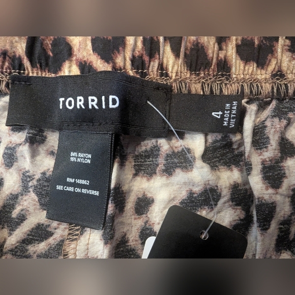 Torrid Leopard print high rise Shorts Plus Size 4x NWT - Picture 12 of 14